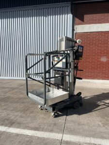 Elevador Unipersonal JLG AM30